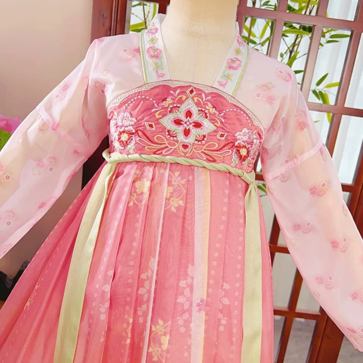 Peach Fairy (Pink) (Long Sleeve) Kids Hanfu Dress thumbnail 3