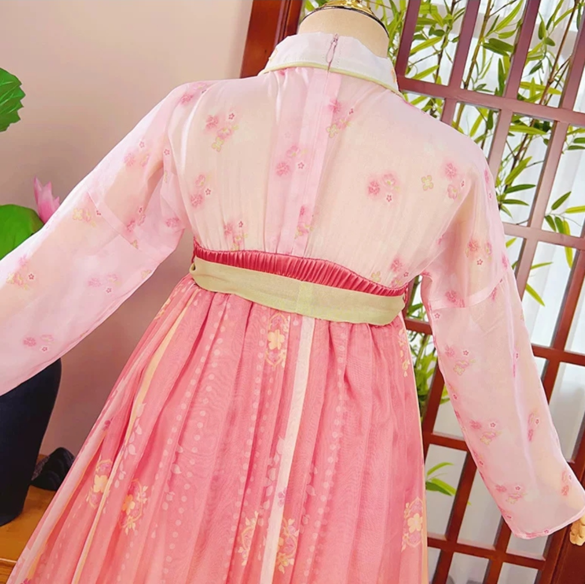 Peach Fairy (Pink) (Long Sleeve) Kids Hanfu Dress thumbnail 5