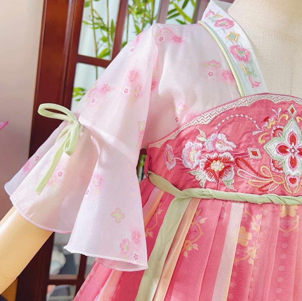 Peach Fairy (Pink) (Short Sleeved) Kids Hanfu Dress thumbnail 4