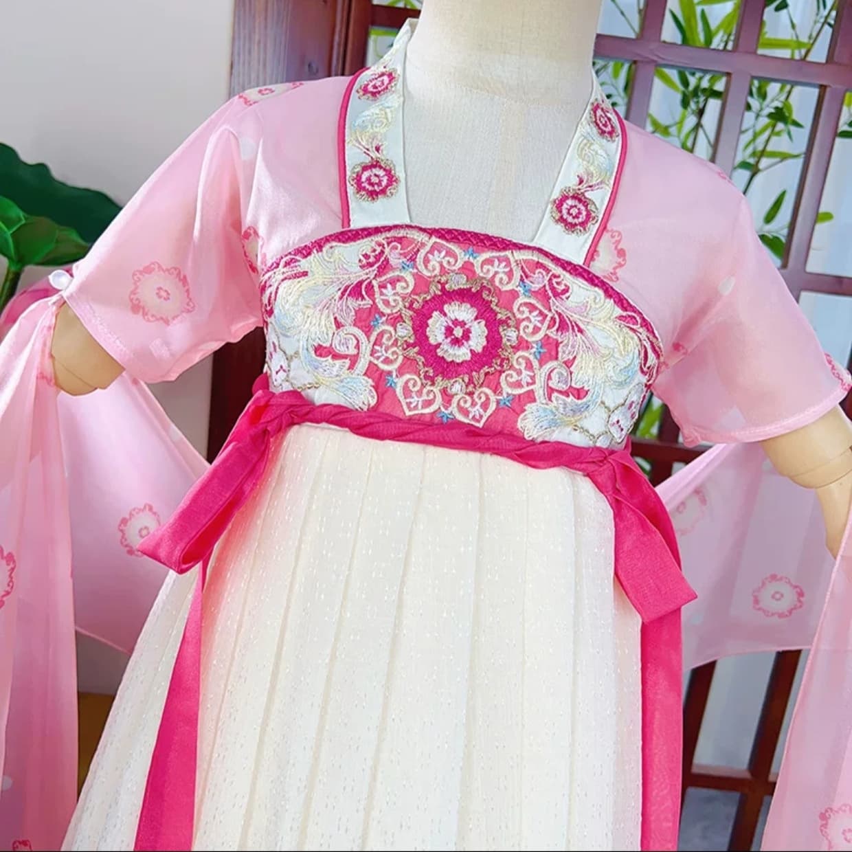 Tang Pattern (Pink) Kids Hanfu Dress thumbnail 3